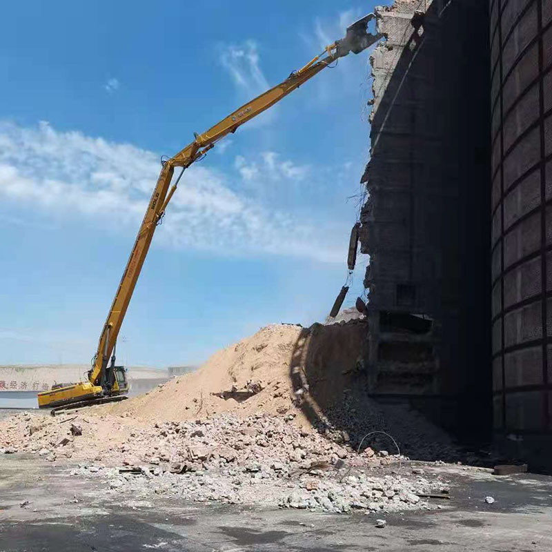 28米高拆臂施工現(xiàn)場